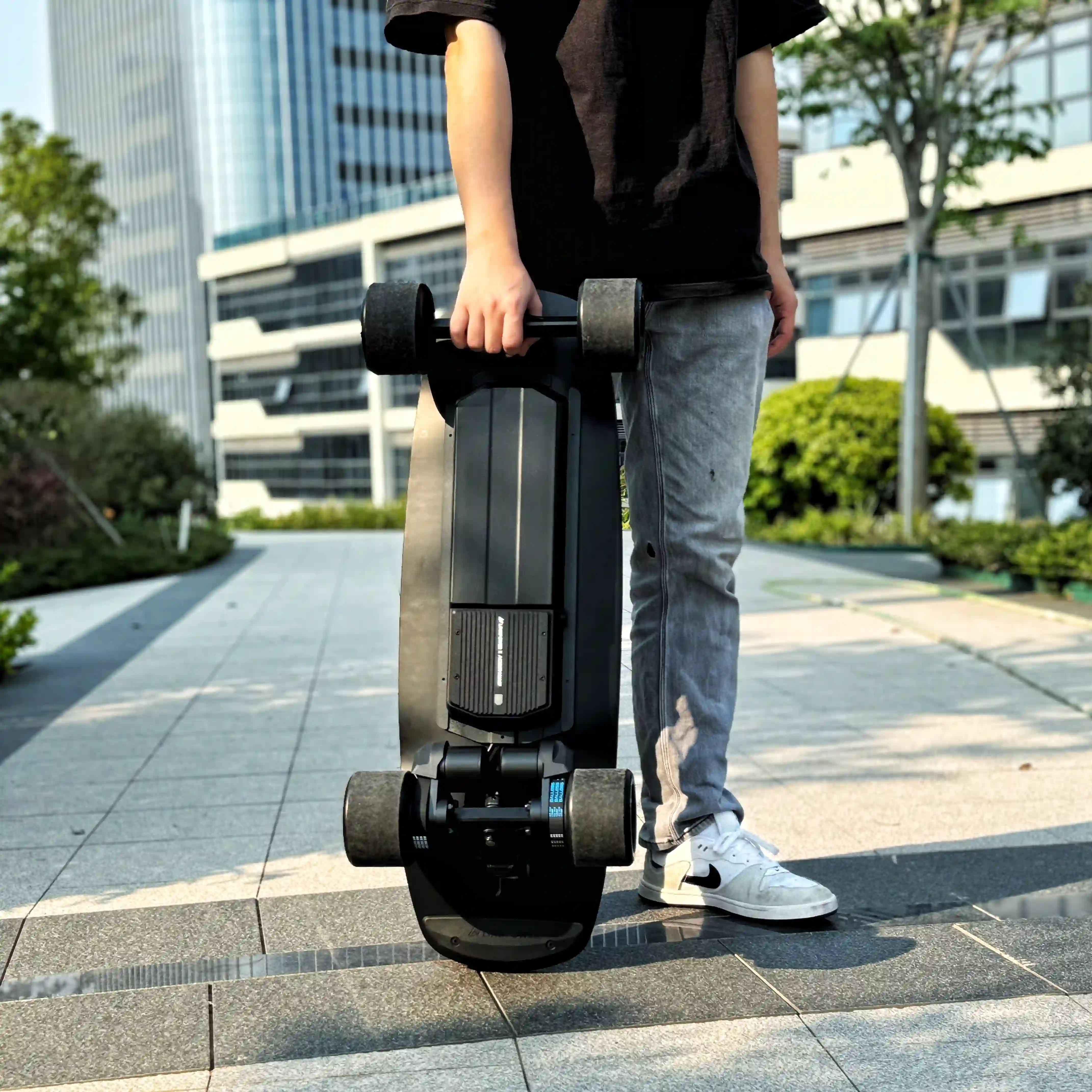 LINNPOWER VIPER - Electric Shortboard