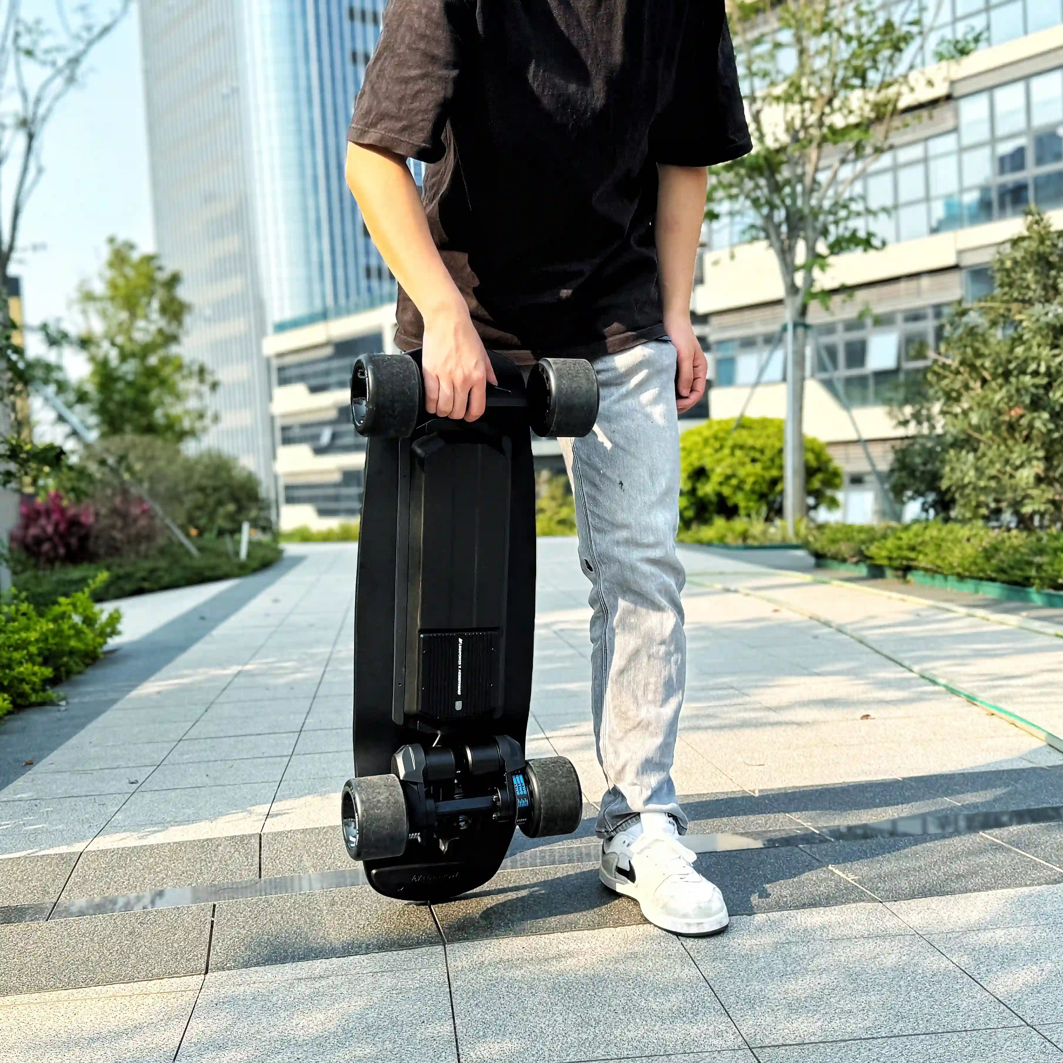 LINNPOWER VIPER - Electric Shortboard